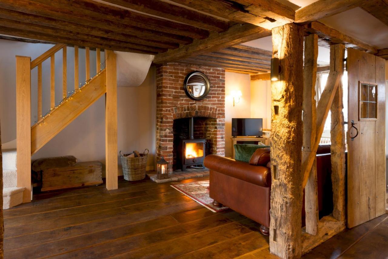 Miller Cottage A Luxury 1550'S Cottage In The Historic Centre Of Saffron Walden Exteriér fotografie