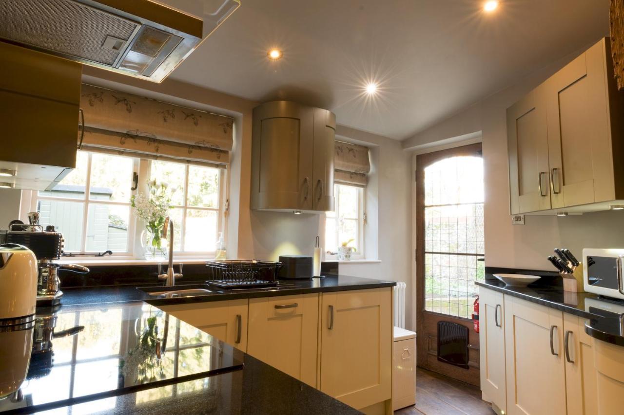 Miller Cottage A Luxury 1550'S Cottage In The Historic Centre Of Saffron Walden Exteriér fotografie