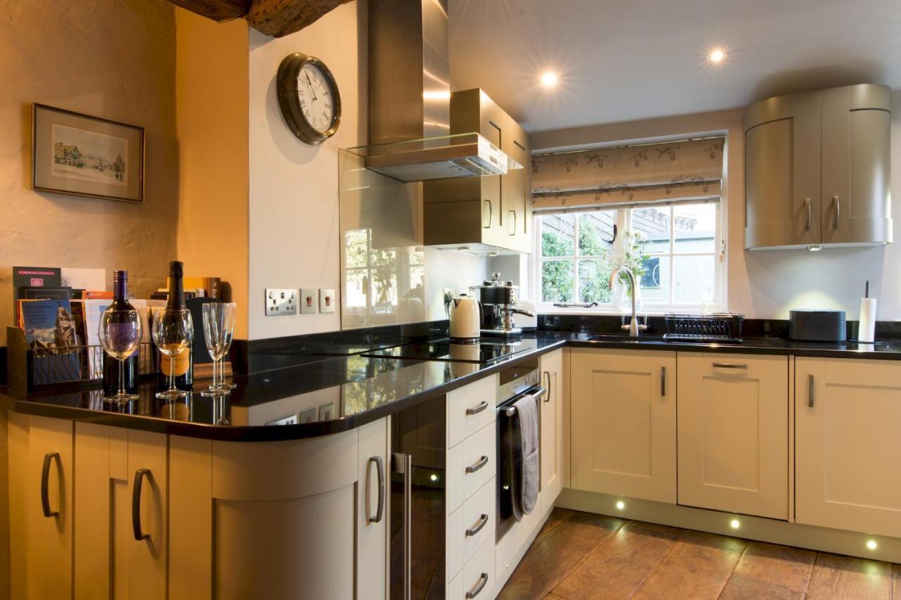 Miller Cottage A Luxury 1550'S Cottage In The Historic Centre Of Saffron Walden Exteriér fotografie
