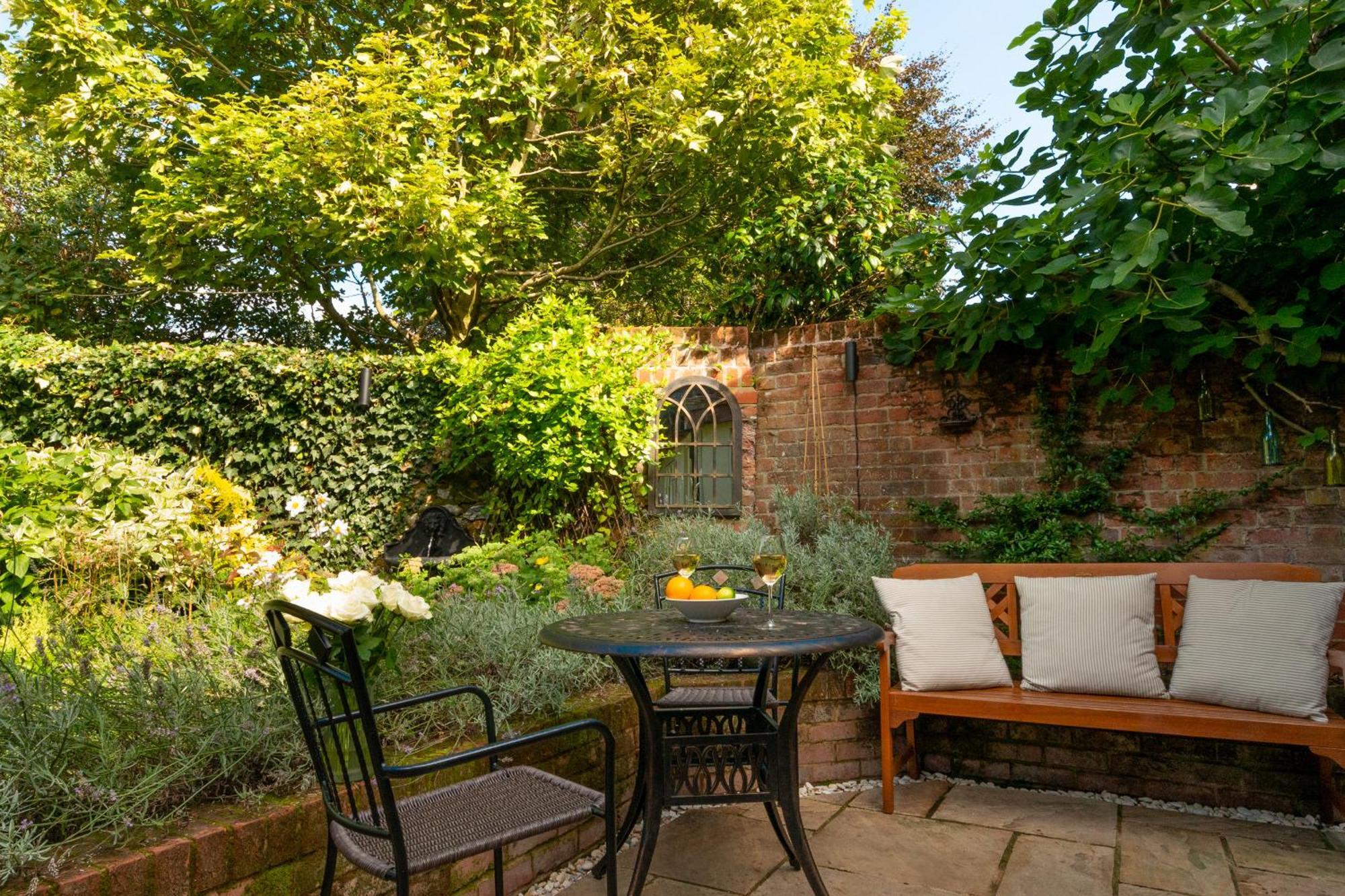 Miller Cottage A Luxury 1550'S Cottage In The Historic Centre Of Saffron Walden Exteriér fotografie